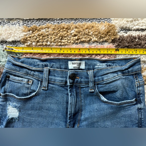 Women’s size 8 Kensie Vntg Style High Waisted Jeans - Picture 3 of 5